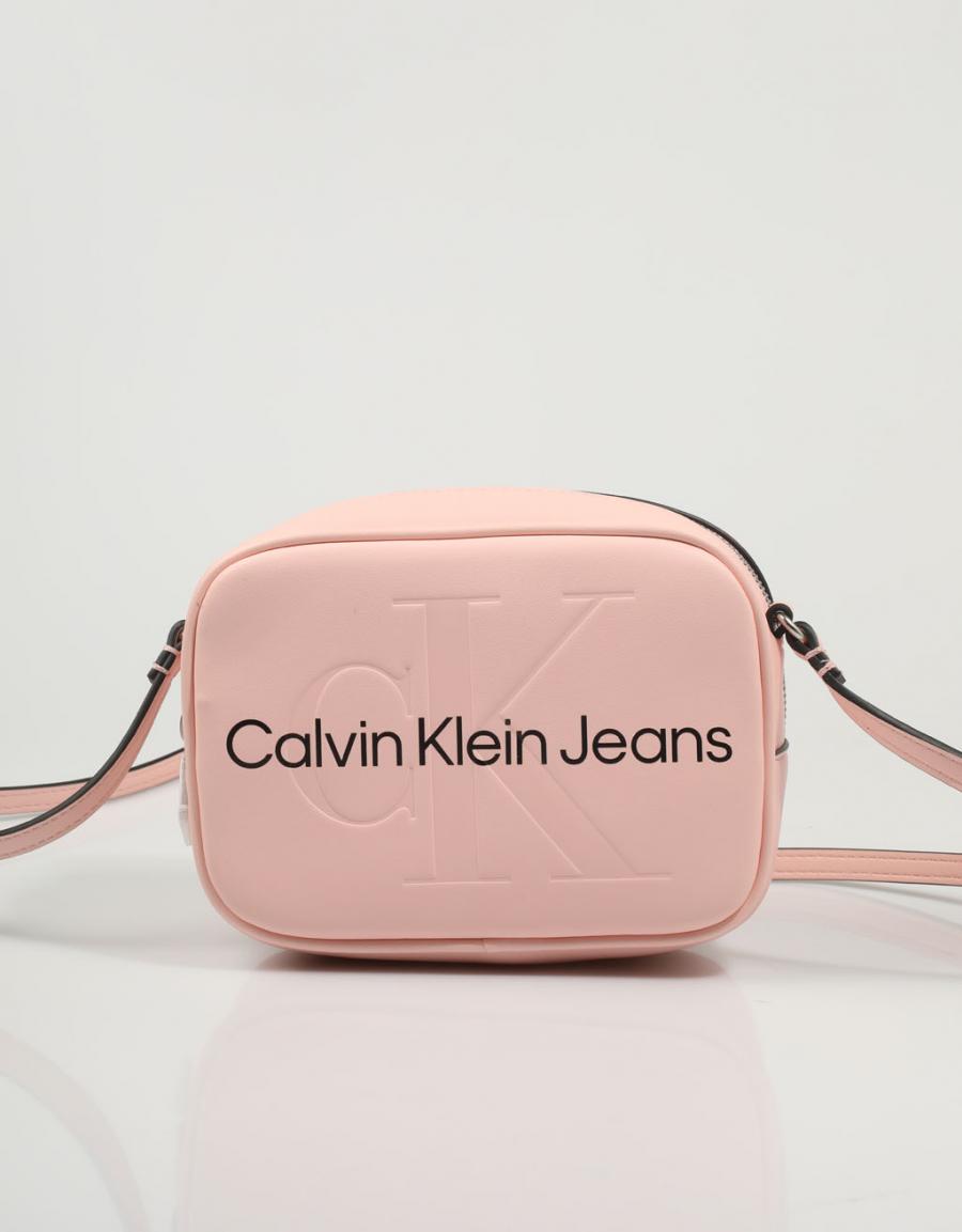CALVIN KLEIN Sculpted Camera Bag Mono Pink