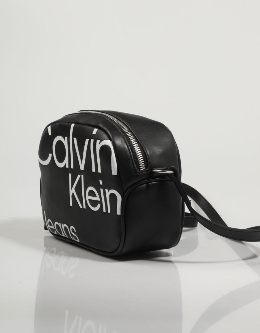CALVIN KLEIN Sleek Camera Bag20 Aop Negro