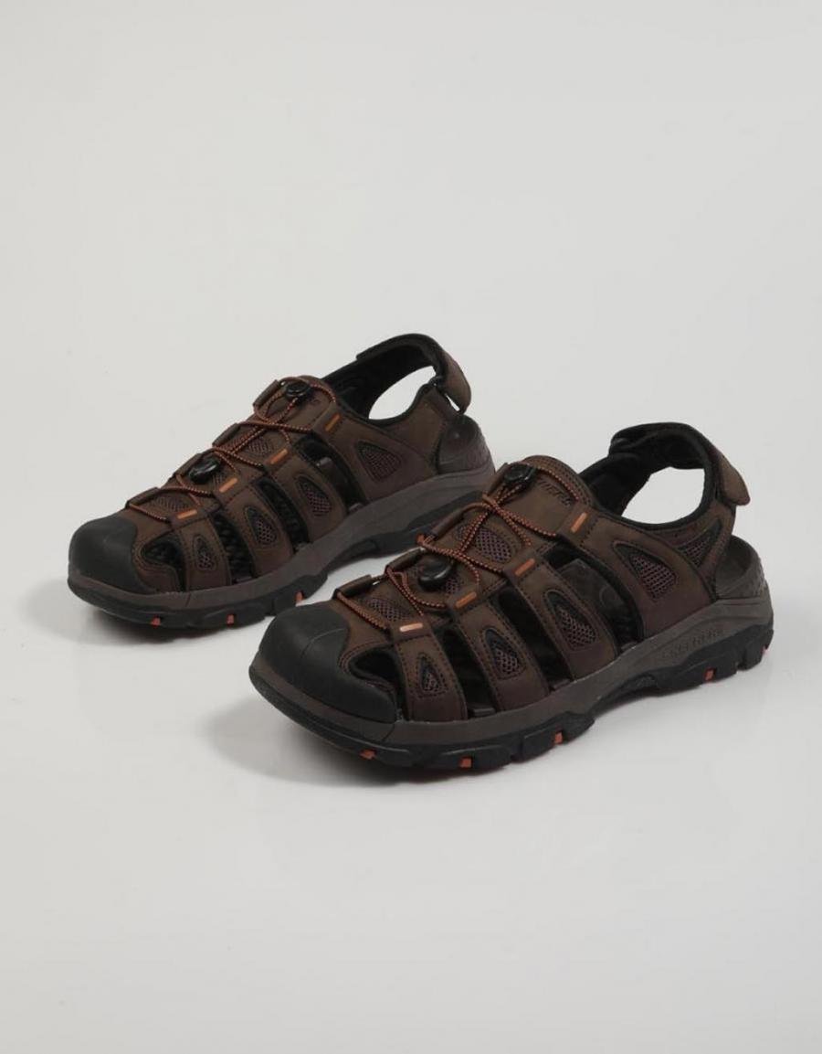 SKECHERS Relaxed Maron