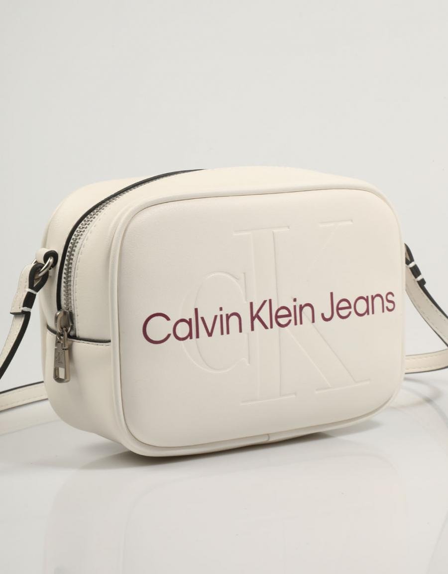 CALVIN KLEIN Sculpted Camera Bag18 Mono Gelo