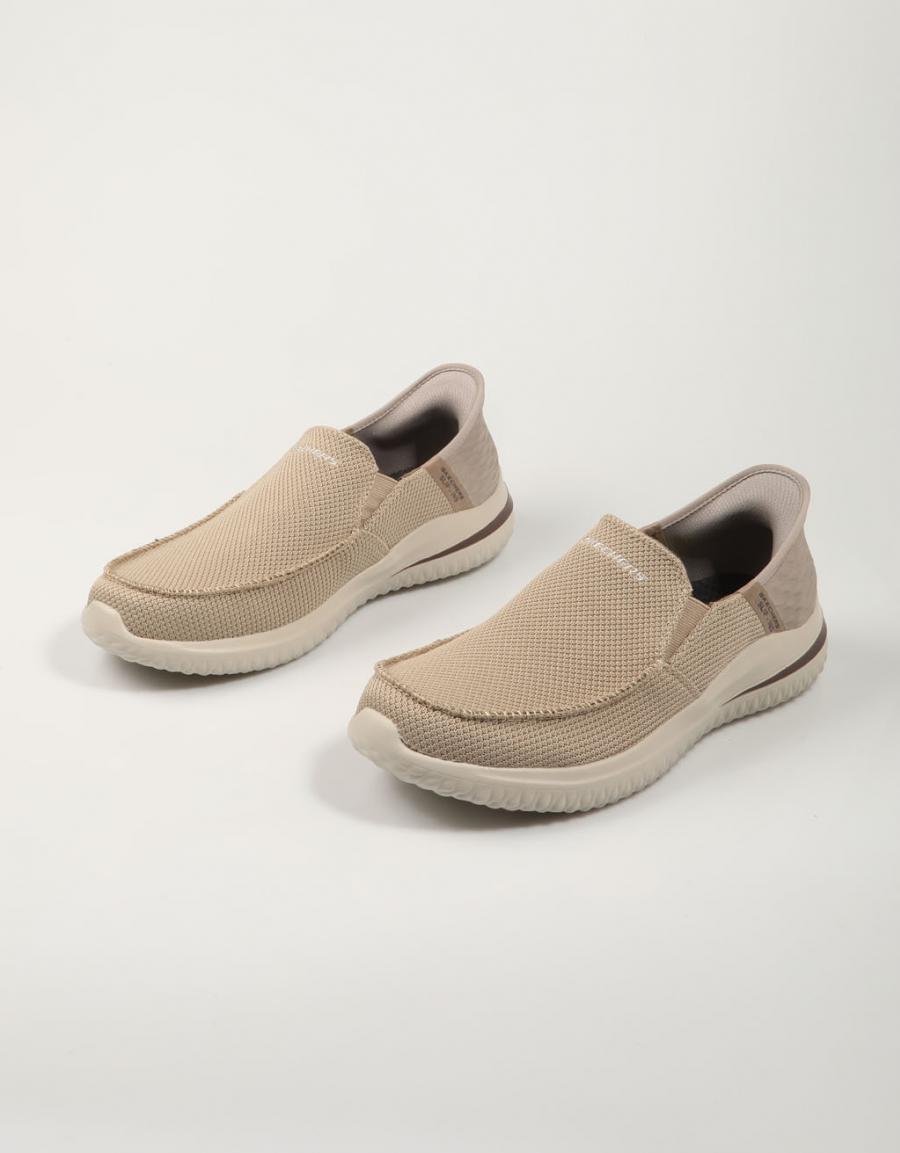 SKECHERS Slip Ins Delson 3 0 Cabrino Taupe