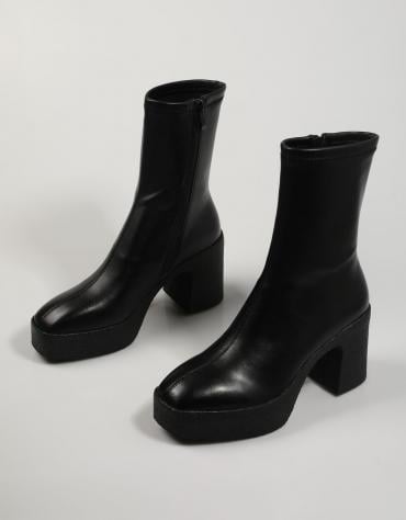 ANKLE BOOTS 8448
