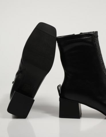 ANKLE BOOTS 8887