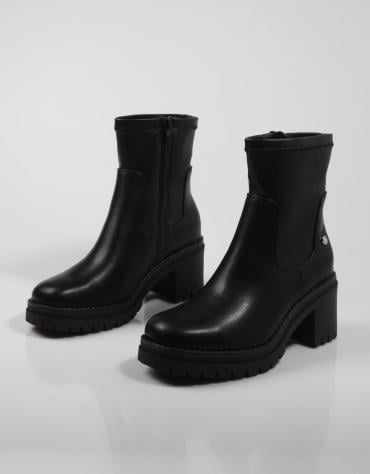 ANKLE BOOTS 140190
