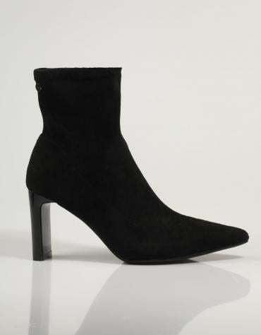 ANKLE BOOTS 140539