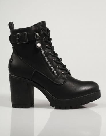 ANKLE BOOTS 72387