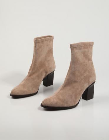 ANKLE BOOTS 77691