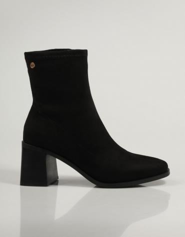 ANKLE BOOTS 141828