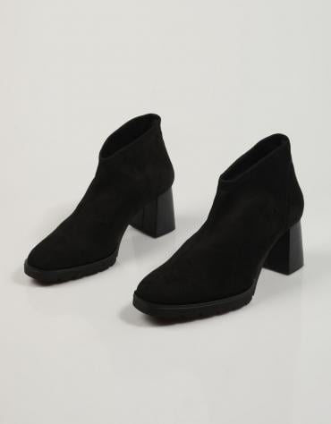 ANKLE BOOTS 1860M
