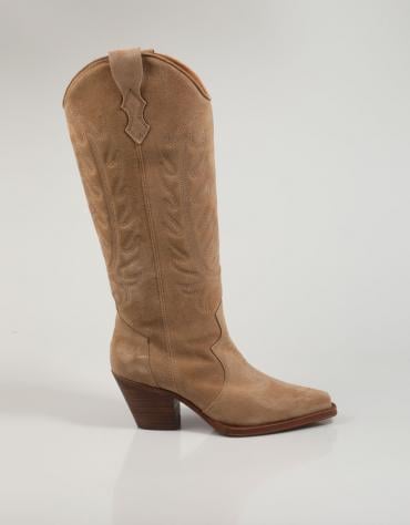 BOOTS 2165 11