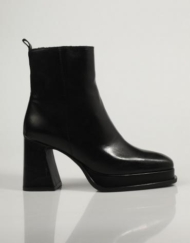 ANKLE BOOTS 2749 17