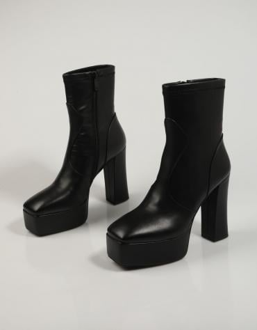 ANKLE BOOTS REGIA 9586
